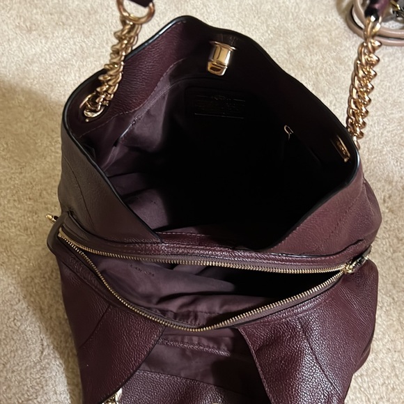 Burgundy Coach purse with matching long wallet - Picture 12 of 17